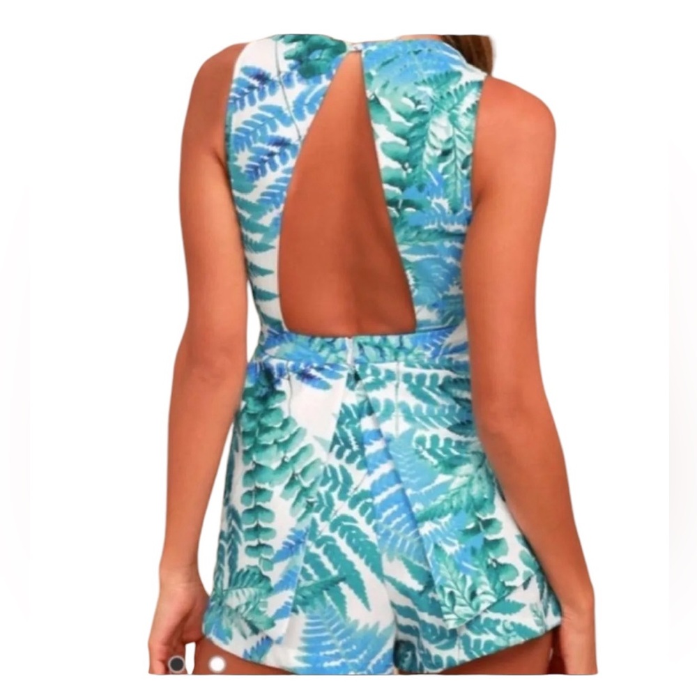 Lulu's Teal & White Fern Print Plunge Neck Romper - Picture 2 of 5